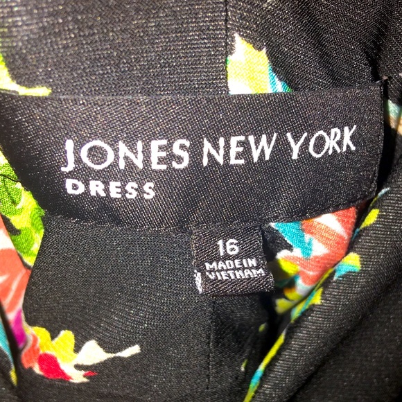 COPY - Jones New York Black & Floral Flow Dress Size 16 - Picture 4 of 5